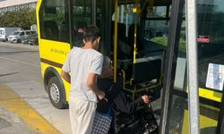 Bursa Büyükşehir Belediyesi, özel gereksinimli bir öğrenciyi sınava ulaştırdı