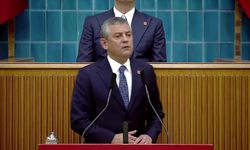 CHP grup toplantısı... Özgür Özel: 'Önümüzde duran, bu milletin ayaklarının altında kalır'