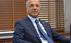 CHP'li Aşkın Genç: Hazine 100 lira borç için 105 lira faiz ödüyor