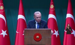 Cumhurbaşkanı Erdoğan: Siyasi rakiplerimiz koltuk kavgasında günlerini geçirirken biz ülkemizi küresel bir oyuncu hâline getirmenin kavgasını veriyoruz