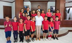 Didim Belediye Başkanı Gençay, minik misafirlerini ağırladı