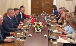 Dışişleri Bakanı Fidan, bugün Bulgaristan Cumhurbaşkanı Yotova tarafından kabul edildi