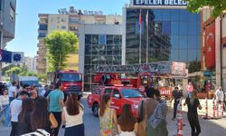 Efeler Belediyesi hizmet binasında çıkan yangın kontrol altına alındı