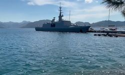 Fransız Donanması'na ait fırkateyn, 151 kişilik mürettebatıyla Marmaris'teki Albatros Marina'ya demirledi