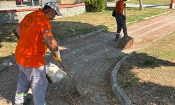 Germencik Belediyesi, temizlik personelinin ikramiye ve alacak ödemelerini yaptı