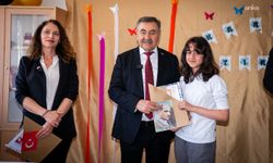 Gölbaşı Belediye Başkanı Odabaşı, öğrencilerin karne heyecanına ortak oldu