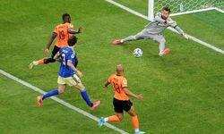 Hollanda, İsveç'i 5-1 mağlup etti