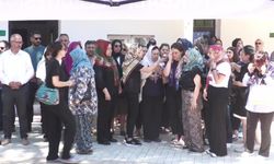 Irmak Ayşe Koparan memleketi İzmir'de son yolculuğuna uğurlandı...