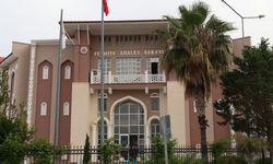 İstinaf, cinsel saldırı sanığı eski öğretim görevlisini 12,5 yıl hapse çarptırdı, tutuklanmasına hükmetti