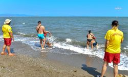 İzmir sahillerinde hayat nöbeti