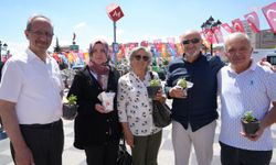 Keçiören'de uyuşturucuyla mücadele günü kapsamında fidan ve fide dağıtıldı