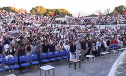 Konak'ın Halk Oyunları Şenliği 20. yıl gururu yaşattı