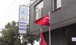 Konak'tan evlenecek çiftlere gelinlik desteği