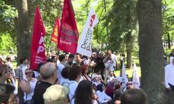 Kurtuluş Parkı'nda öğretmenlere polis müdahalesi