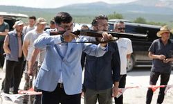 Kütahya Belediye Başkanı Kahveci, geleneksel atış etkinliğine katıldı