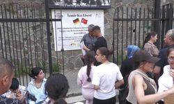 LGS heyecanı okul kapılarına taştı: Velilerden sistem eleştirisi