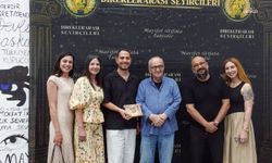 Menteşe Belediye Tiyatrosu'na 'Ölümcül Çocuk Parkı Yaraları' ile 'Ensemble Ödülü'