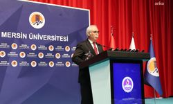 Mersin Üniversitesi'nde öğrencilerle bir araya gelen AYM Başkanı Kadir Özkaya: 'Ne olursa olsun asla adaletten ayrılmayın'