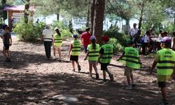 Muğla'da ilkokul öğrencilerinden Ula Göleti çevresinde temizlik etkinliği