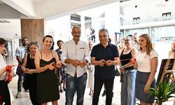 Muratpaşa'da 'Sessiz Kalan Evler' sergisi sanatseverlerle buluştu