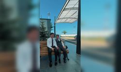 Ortahisar Belediye Başkanı Kaya, Williams sendromlu Enver Öztürk'ü kadrosuna dahil etti