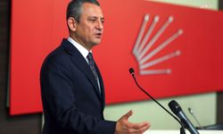 Özgür Özel'den Akın Gürlek ile Celal Çelik iddiası: 'Doğrulatamam, gazetecilerin Akın Gürlek'le kaç kez görüştünüz diye sorması lazım'