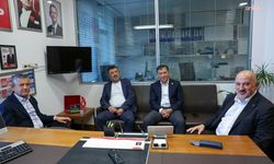 Özgür Özel'den Uğur Bayraktutan'a taziye ziyareti