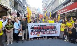 Samsun'da eğitimcilerden Ankara'da öğretmenlere polis müdahalesine tepki