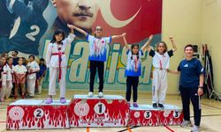 Şehzadeler Belediyespor Kulübü altyapısından iki bronz madalya