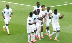 Senegal, Irak'ı 5-0 yenerek üst tur şansını sürdürdü