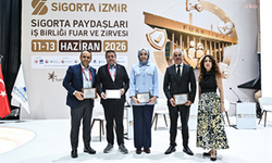 Sigorta İzmir'de geleceğin riskleri ve fırsatları masaya yatırıldı