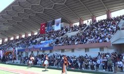 Sinop Üniversitesi'nde öğrencilerin mezuniyet coşkusu: 3 bin öğrenci kep attı