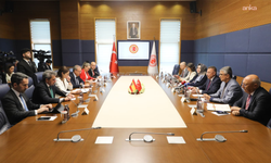TBMM Dışişleri Komisyonu Başkanı Oktay: 'AP, Türkiye aleyhindeki grupların etkisinden kurtulmalı, ilişkilerini önyargısız bir zeminde ilerletmeli'