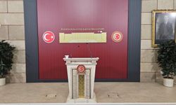 TBMM'de basın toplantıları için kullanılan salonda düzenleme