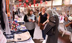 Tepebaşı Hanımeli Sokak'ta el emeği ürünler kent halkıyla buluşuyor
