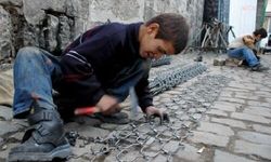 TÜRK-İŞ'ten 'Dünya Çocuk İşçiliği ile Mücadele Günü' mesajı: 'Tüm politikalar çocukların üstün yararı esas alınarak oluşturulmalı'