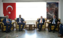 Ümit Özdağ, Cem Vakfı Sivas Şubesi'ni ziyaret etti