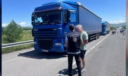 81 ilde göçmen kaçakçılığı denetimi: 25 organizatör ve 355 düzensiz göçmen yakalandı