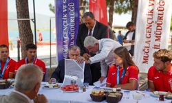 Bakan Bak'tan milli kanoculara olimpiyat hedefi mesajı