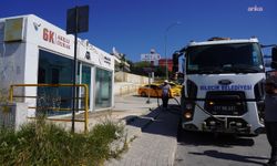 Bilecik Belediyesi'nden duraklarda temizlik ve yıkama çalışması