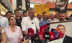 CHP Bursa İl Örgütü'nün demokrasi nöbeti sona erdi: Anahtarı bırakıyoruz ama Bursa'nın iradesini kimseye bırakmıyoruz