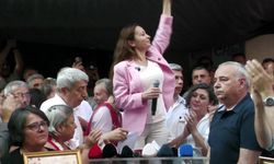 CHP Manisa İl Başkanlığı görevinden MYK tarafından tedbiren alınan İlksen Özalper ve yönetimine destek