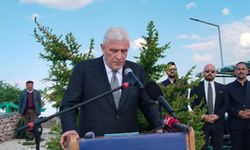 Müsavat Dervişoğlu, Tunceli'de Sarı Saltuk Türbesi'ni ziyaret etti