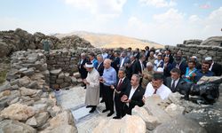 TBMM Başkanı Kurtulmuş, yapımı devam eden Cudi Dağı Sefine Hz. Nuh Nebi Camisi'ni ziyaret etti