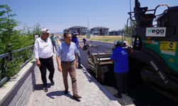 Tepebaşı Belediye Başkanı Ataç, üstyapı çalışmalarını sahada inceledi