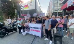 Atakum Belediyesi işçileri, ödenmeyen ücretleri nedeniyle Genel-İş Sendikası'nı protesto etti