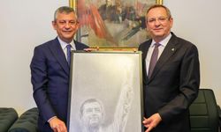 Ayvalık Belediye Başkanı Ergin'den, CHP Grup Başkanı Özel'e ziyaret 