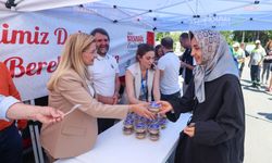 Bakırköy Belediyesi'nden binlerce kişiye aşure ikramı