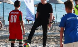 Bodrum'da Günbatımı Çocuk Plaj Futbol Şenliği başladı
