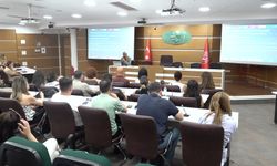 Bornova'da 'Yeşil Yakalı Yürütücü Personel Eğitim Programı' başladı